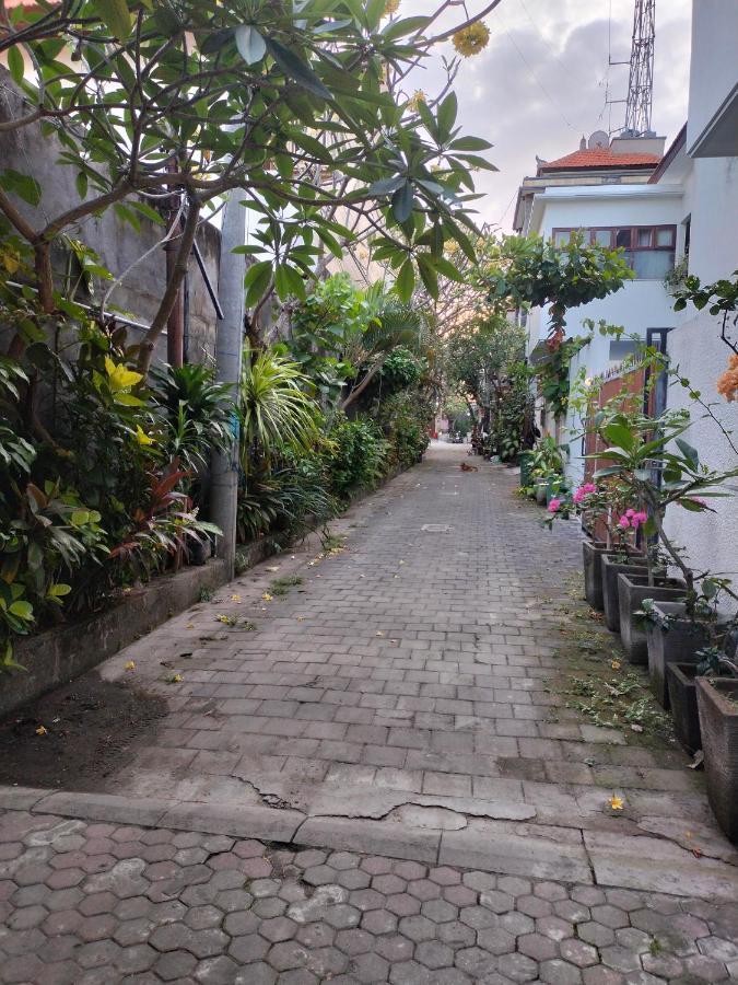 Pineapple Villa Sanur Exterior foto