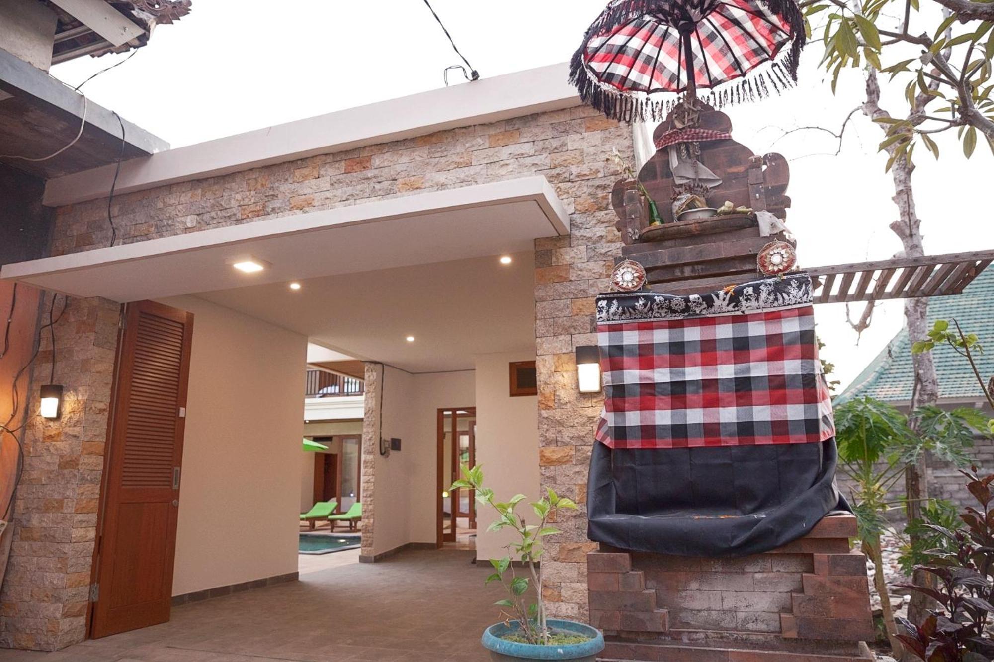 Pineapple Villa Sanur Exterior foto